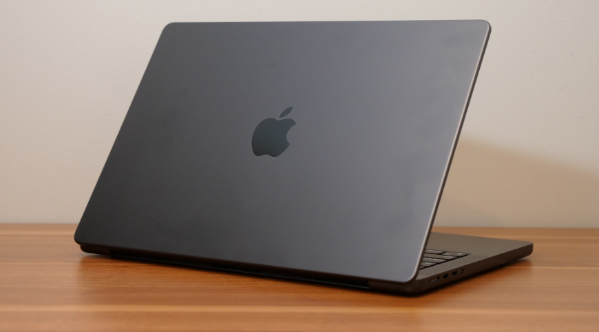 MGDT4 14-inch MacBook Pro: Apple M5 Pro chip with 18‑core CPU and 20‑core GPU, 24GB, 2TB SSD - Space Black